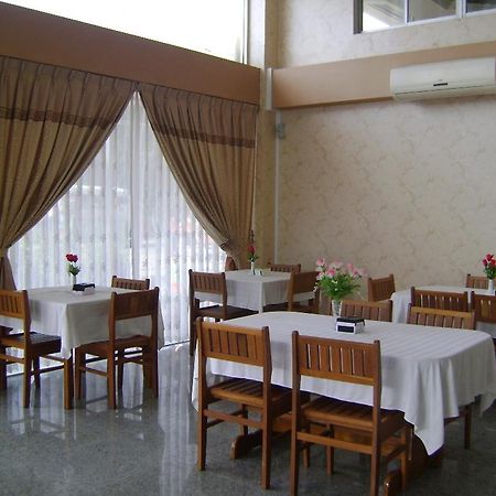Royal Boss Hotel Yangon Exterior photo