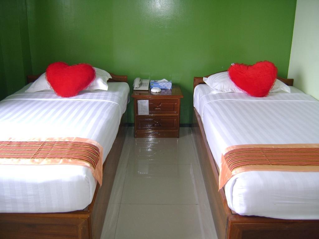 Royal Boss Hotel Yangon Room photo