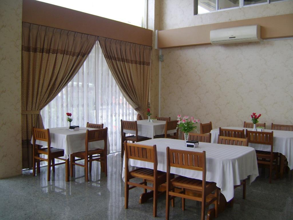 Royal Boss Hotel Yangon Exterior photo